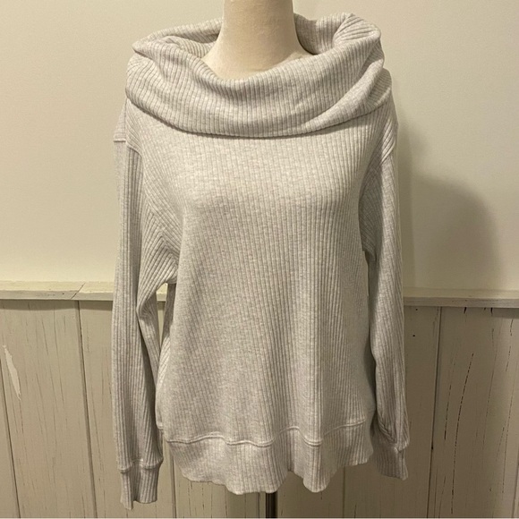 NWT Velvet by Graham and Spencer Medium Gray Cowl Neck Ribbed Sweater - Picture 2 of 14